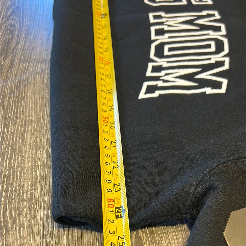 Pacific & Co Black Sweatshirt “ Dog Mom” XL - Picture 6 of 7
